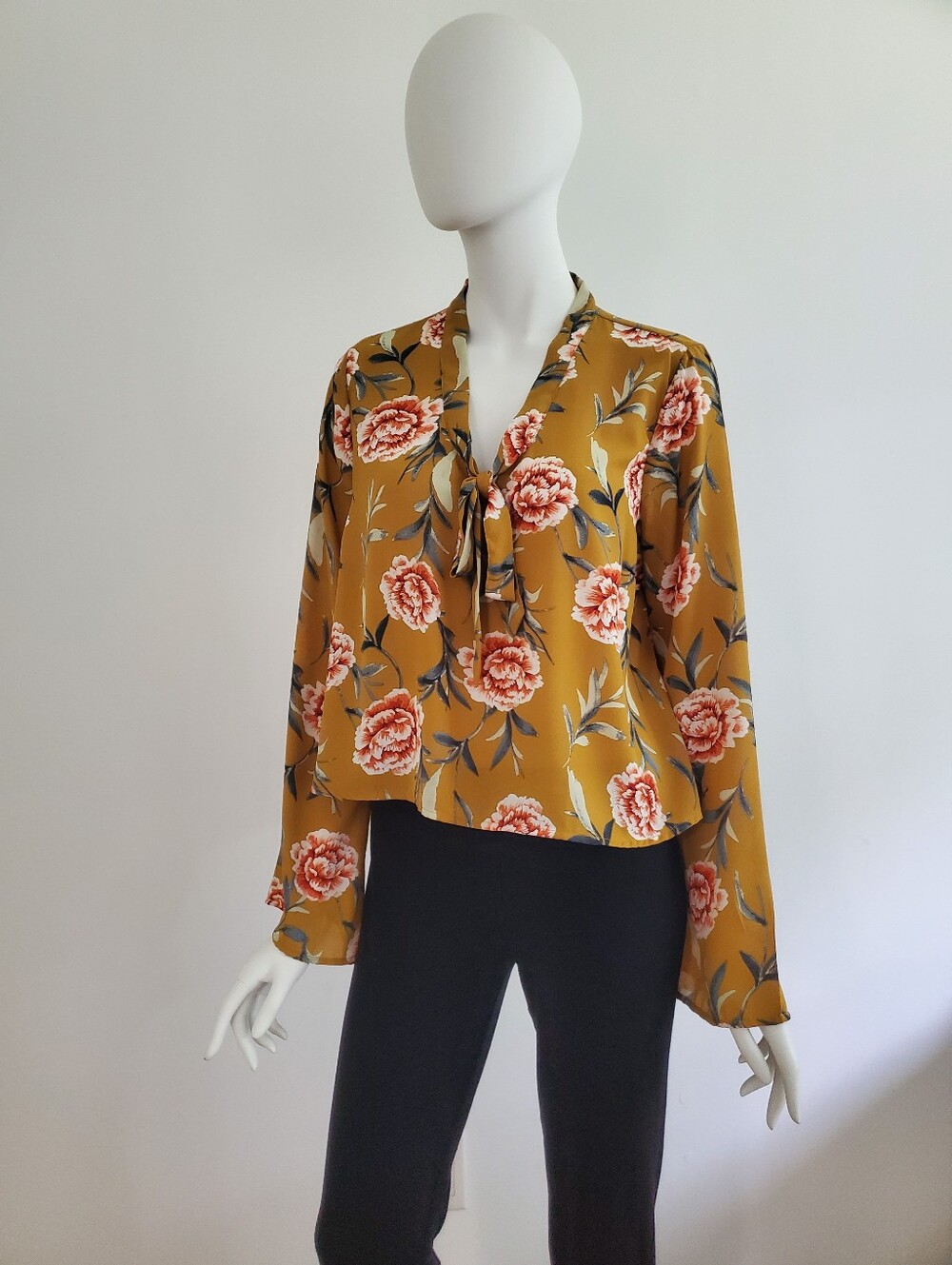 Top/Blouse